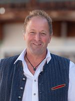 Anton<br>Höller
